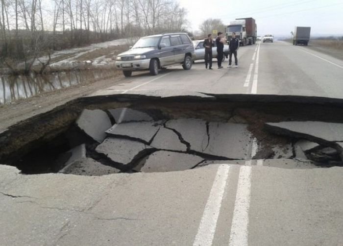 Ужасы и ад российских дорог: 50 впечатляющих фото