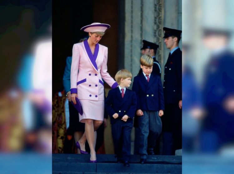 25 самых броских нарядов, которые когда-либо носили королевские особы