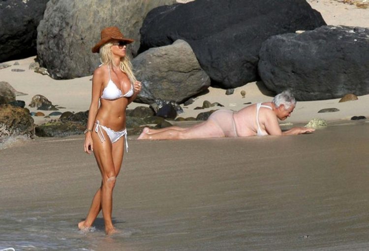 Funniest Photos from the Beach