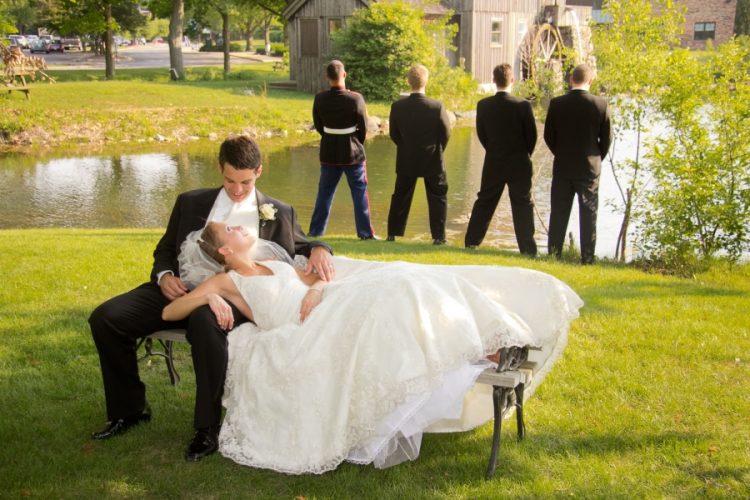 Say Cheese and Laugh Out Loud: The Funniest Wedding Photos of All Time