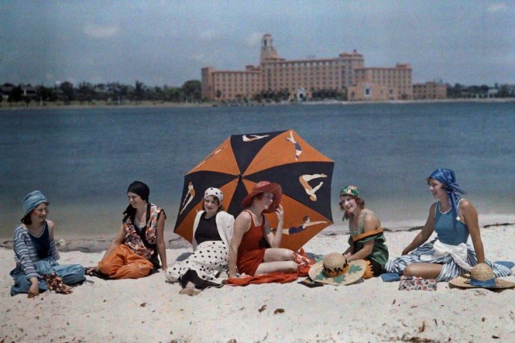 Retro Beach Reverie: Vibrant Snapshots from Days Gone By