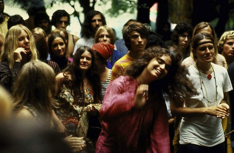 Rare Woodstock Photos That Show Just How Crazy Woodstock Really Was Page Of